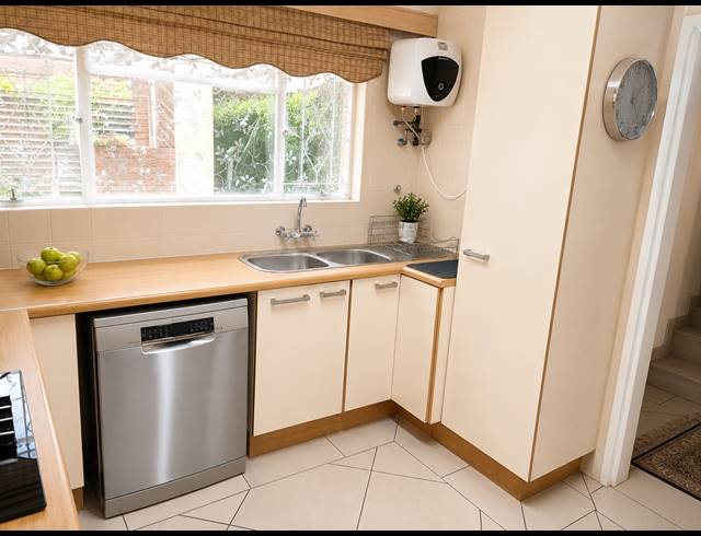 3 BEDROOM TOWNHOUSE FOR SALE IN THREE RIVERS